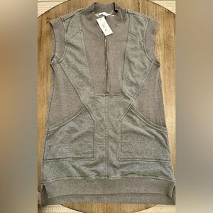 Baby Pink Gray Sleeveless Zip-Up Vest
